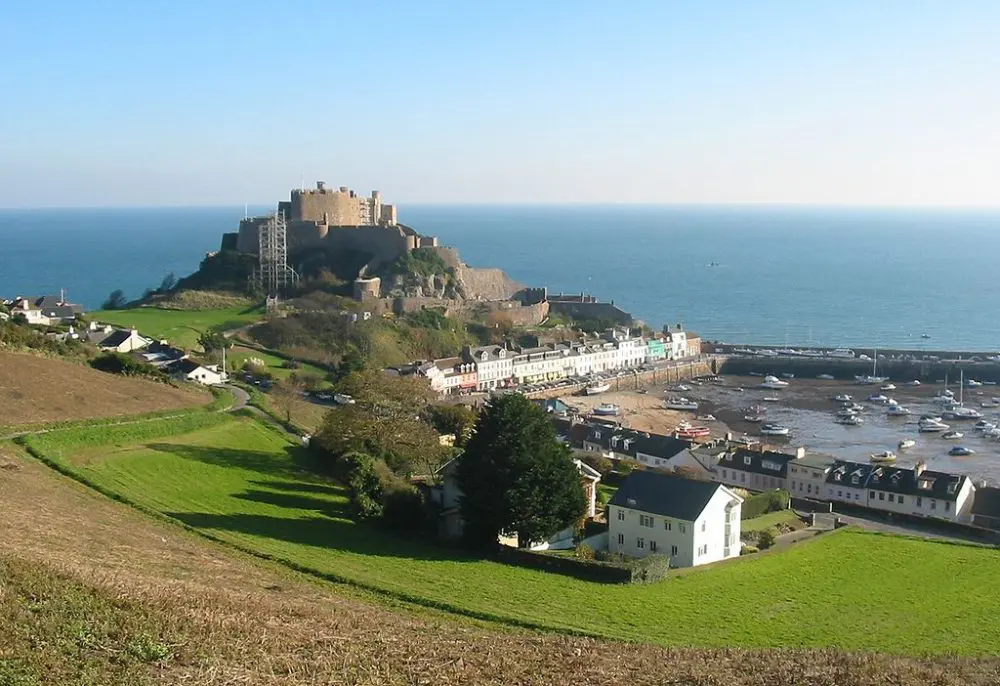 Jersey hotel experiences 20-minute earthquake