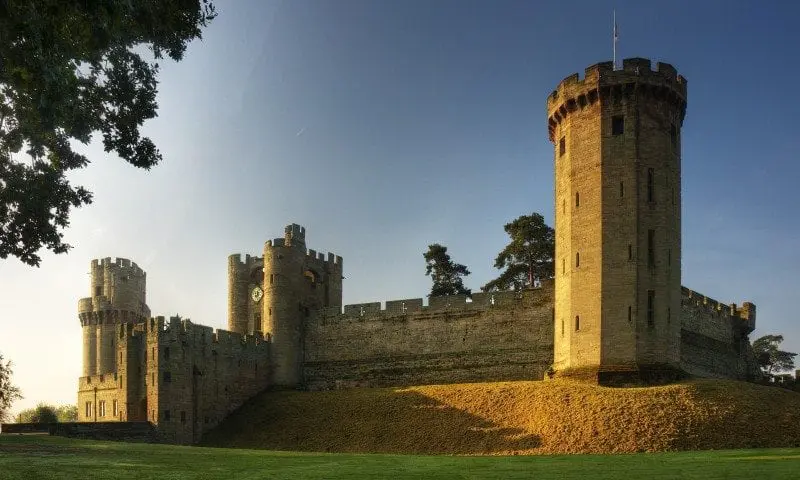 Warwick Castle glampers to enjoy free WiFi