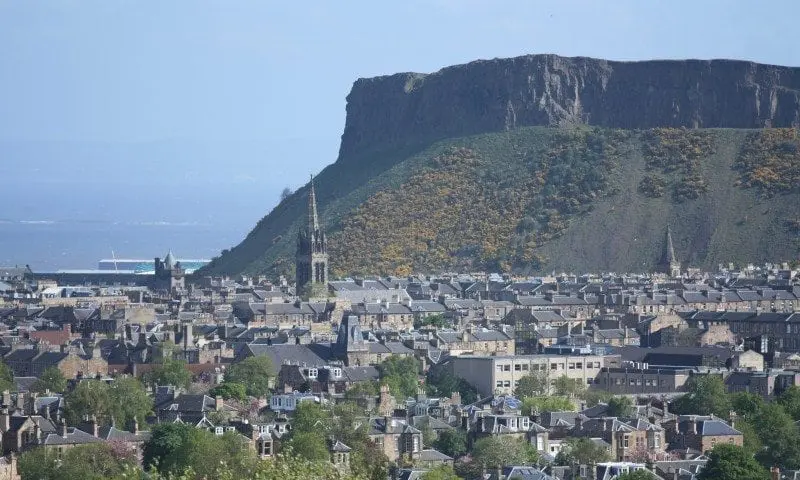 London and Edinburgh top New Year’s Eve travel destinations