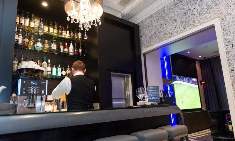 Guests will stay longer in a hotel bar that features live sport, says Sky