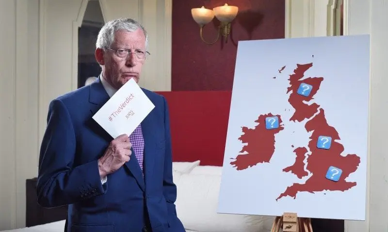 Nick Hewer hosts Jurys Inn quiz