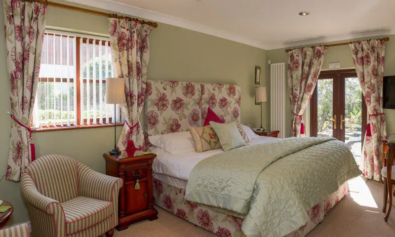 Front of House – Ty’n Rhos