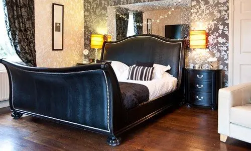 Cumbria flooding: hotelier offers victims five-star accommodation