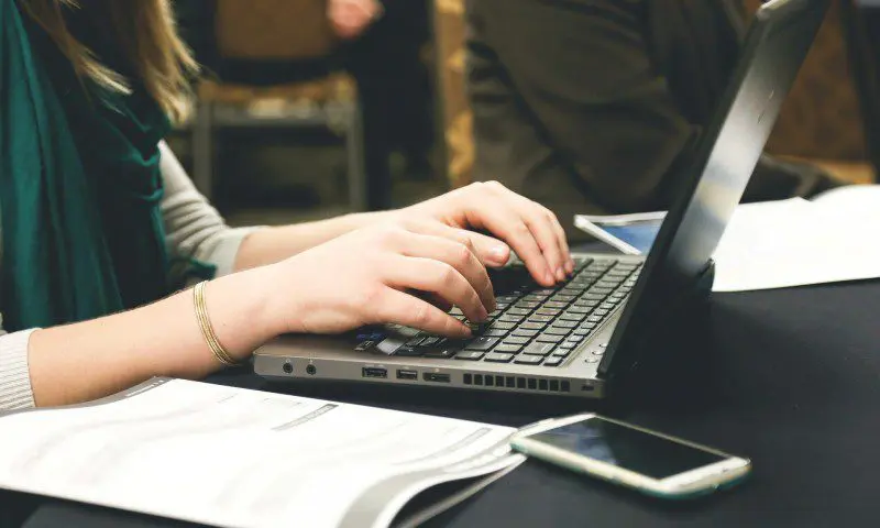 Government cracks down on fake online reviews