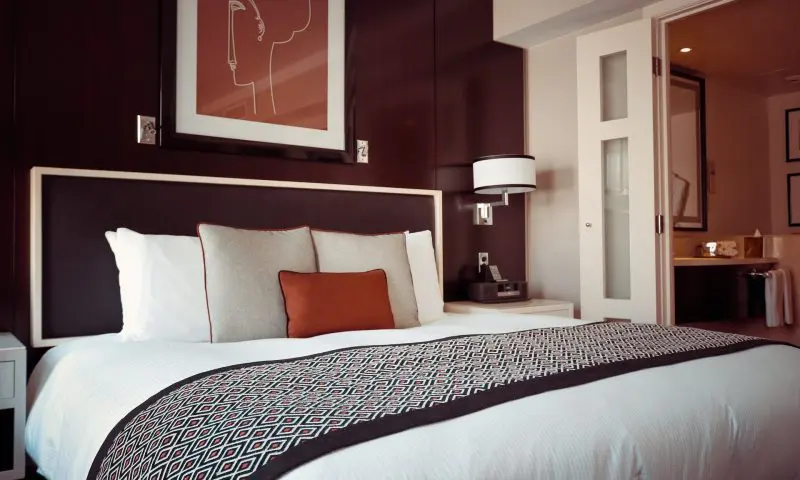 UK hotel transaction volumes 12% above long-term average, says Savills