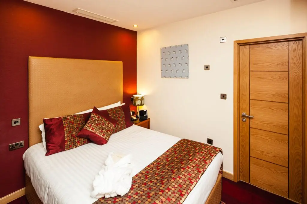 Independent hotel upgraded to four star