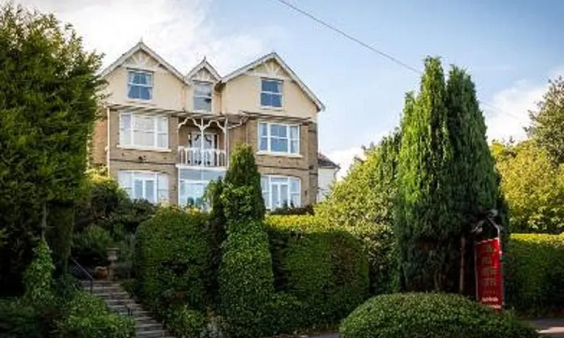 Cleeve Hill House Hotel sold to first time buyer