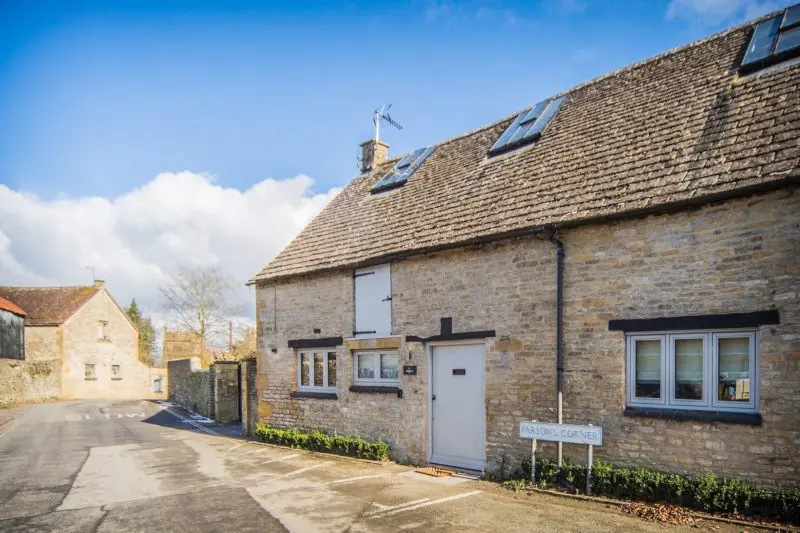Cotswolds hotel opens new holiday cottage