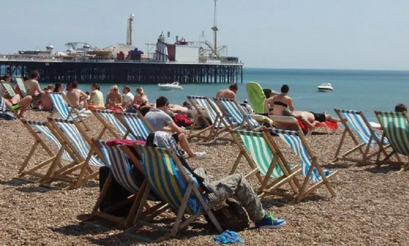 B&B bookings surge after ‘Balm from the Palms’ hit UK in April