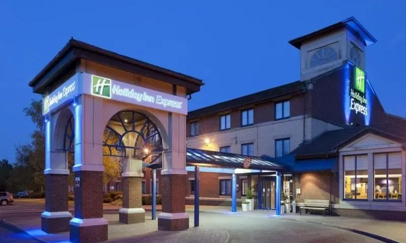 Hetherley Capital Partners acquires Glasgow Holiday Inn Express