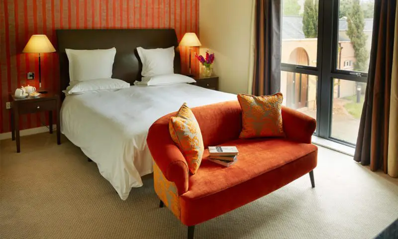 Front of House: Hotel Felix