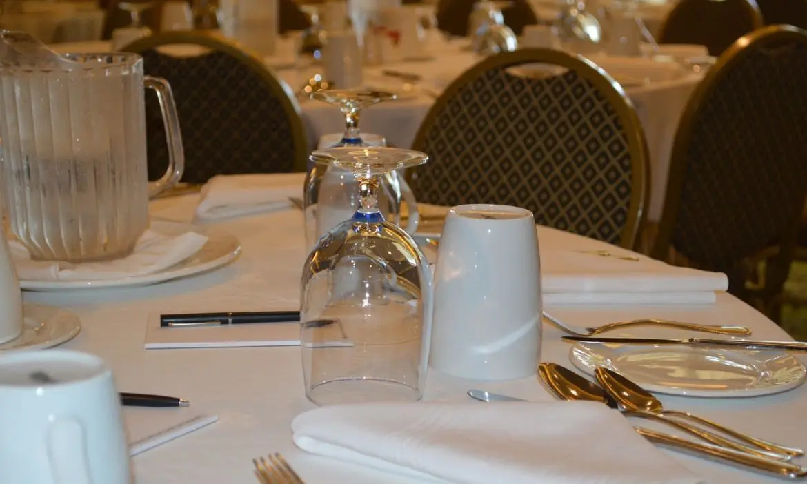 Independent hotels close in on chains as UK event planners’ preferred choice of venue