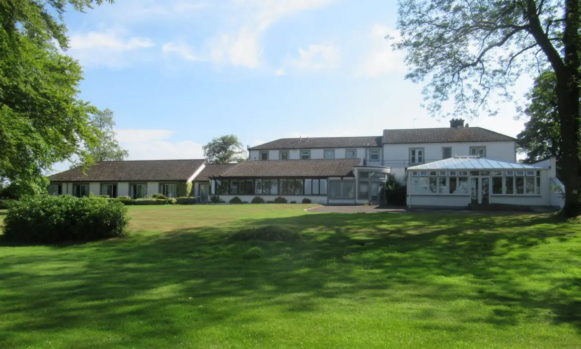 Recently refurbished 4-star country house comes to market for £2.3m