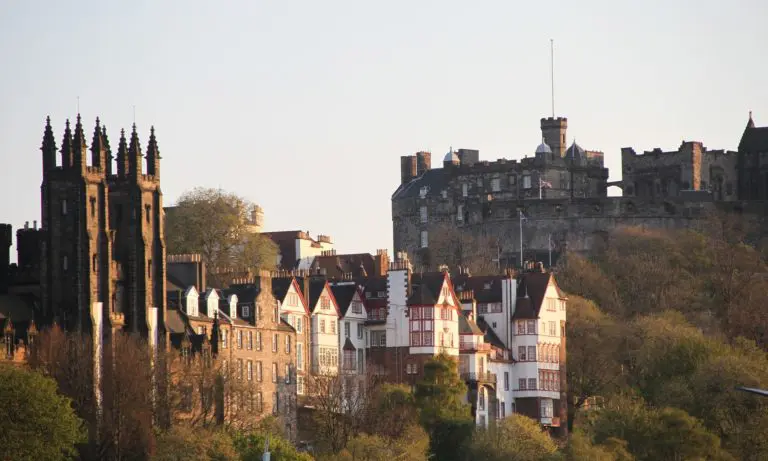 Nearly 70% of Edinburgh businesses support ‘tourist tax’