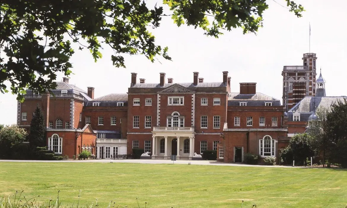 Aprirose acquires £24m De Vere Theobalds Estate Hotel