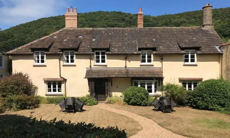 Crosslane House snapped up by private buyers