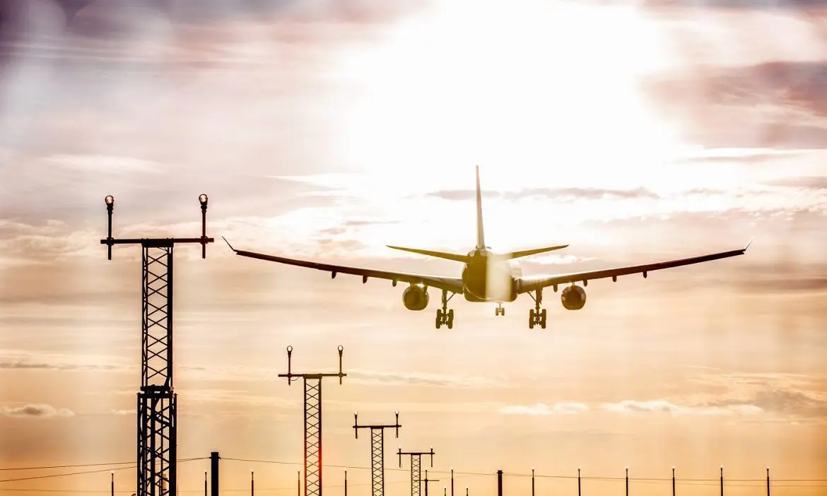 Interstate lands new signings at Manchester Airport