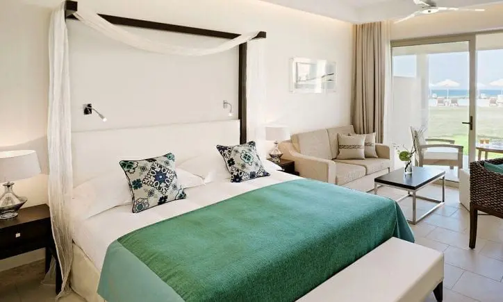 Tui Group sees 4.4% Q1 turnover growth