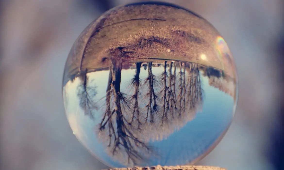 Hotel Marketing – Is top down the wrong way up?