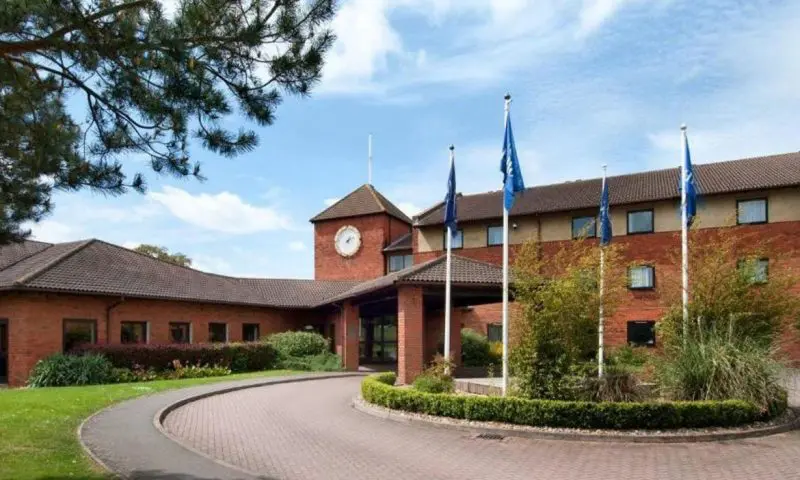 Bowling Green Asset Management acquires Milton Keynes Hotel