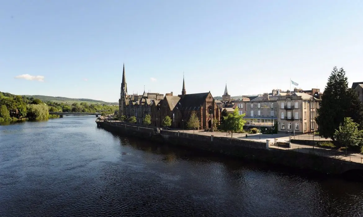 Royal George Hotel hits market for £3m