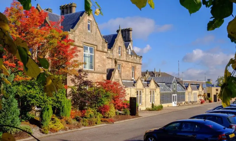 Macdonald Hotels to sell 27 properties