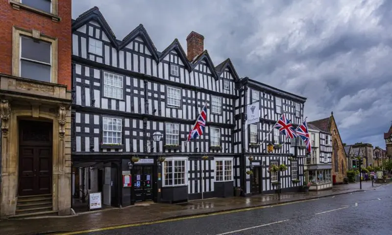 The Project: Feathers Hotel, Ledbury