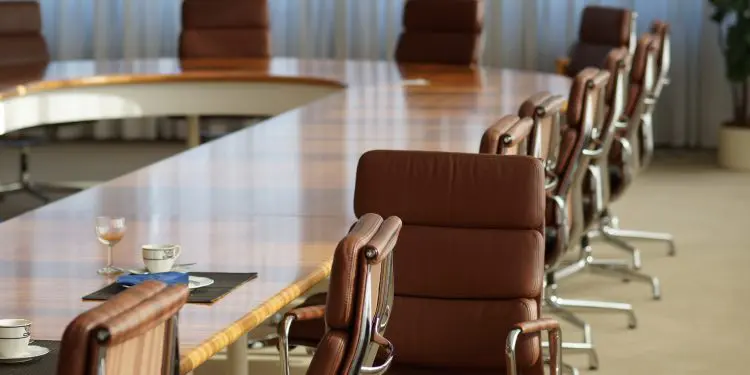 Only 4% of women present on FTSE 350 hospitality boards, report finds