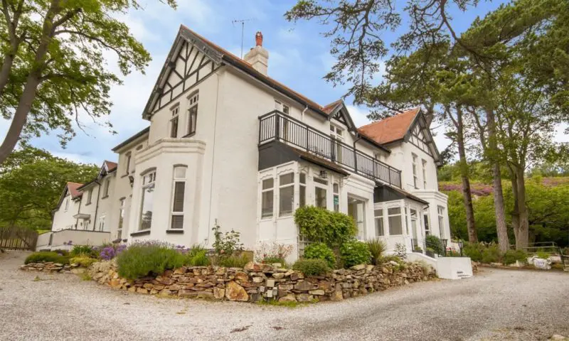 Sychnant Pass Country House hotel brought to market for £1m