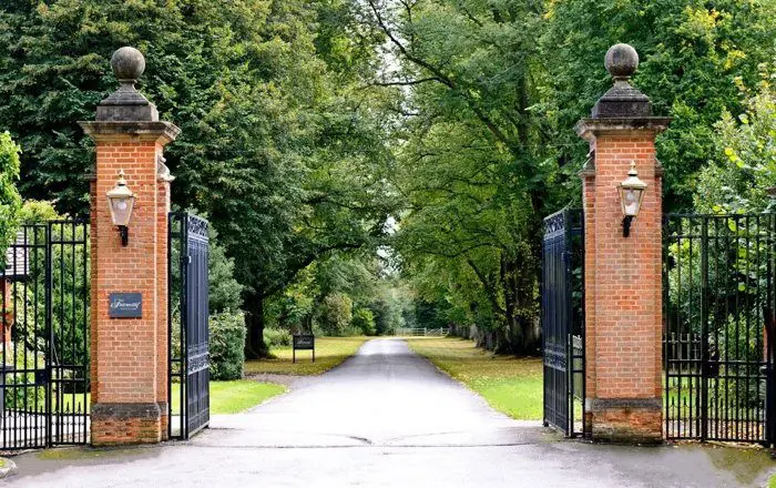 Windsor Park hotel commences interior fit-out