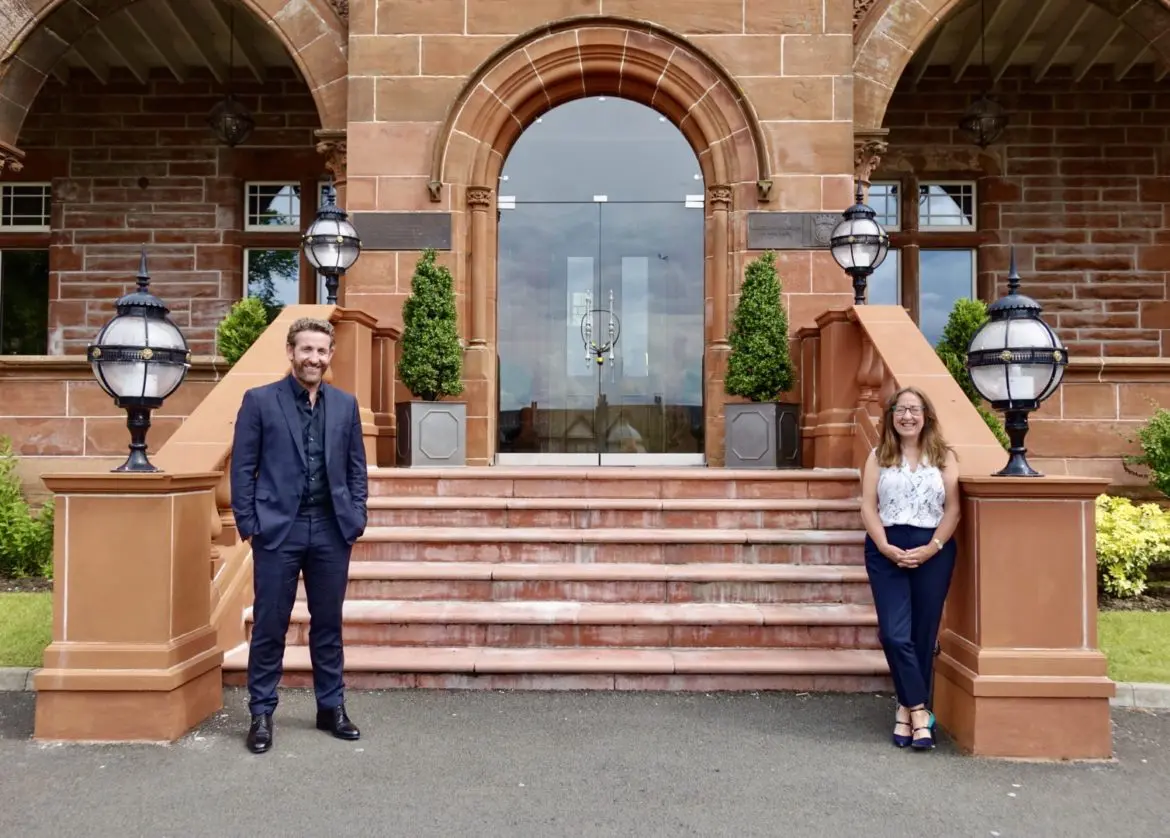 Manorview donates £10,000 to hospitality charity