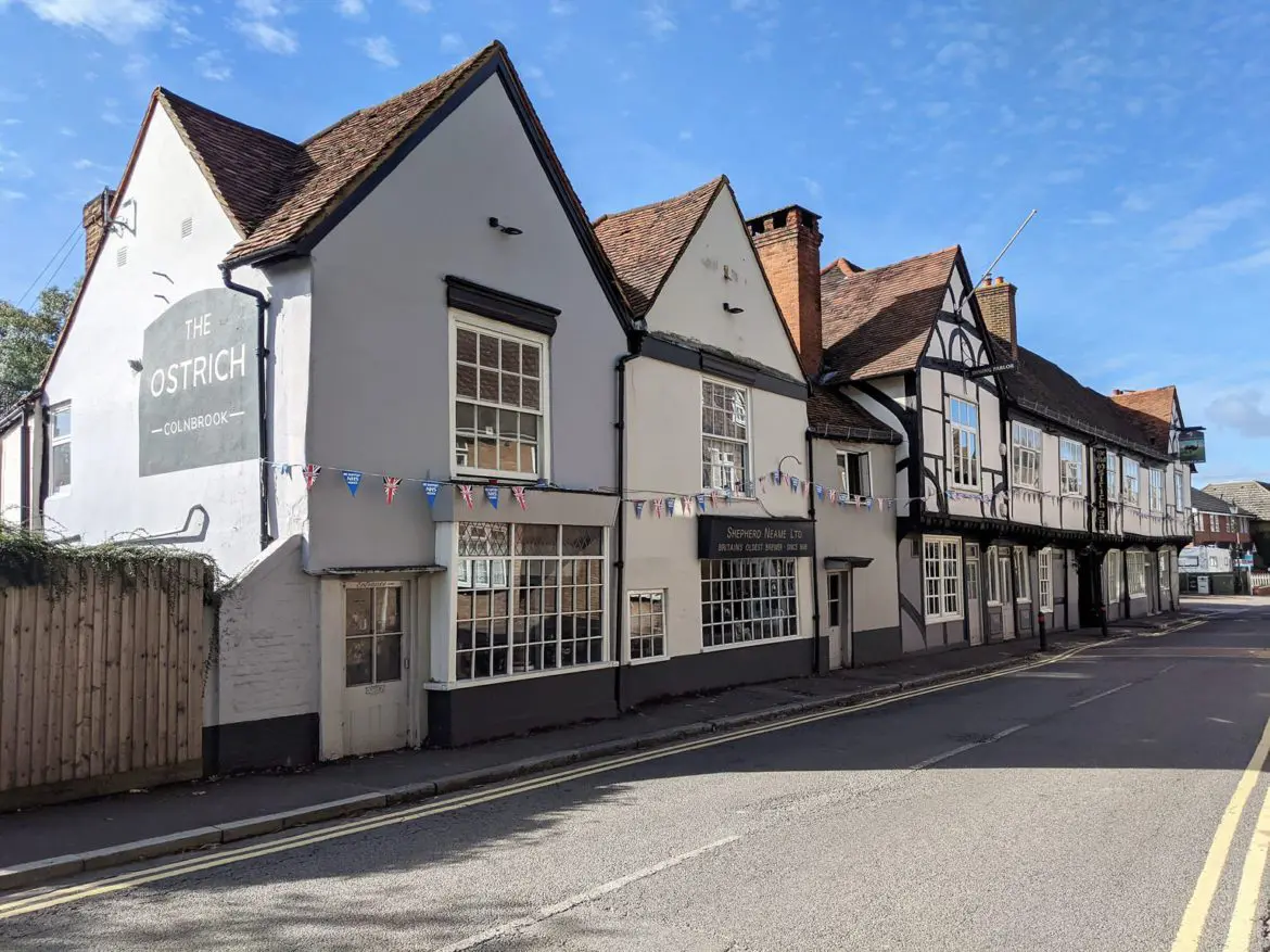 England’s third oldest coaching inn brought to market