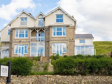 Cleeve Hill Hotel on market for £1.1m