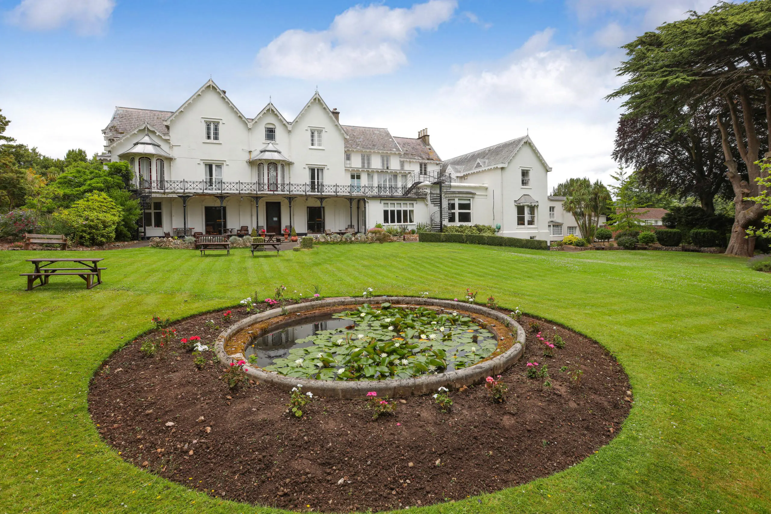 Sidholme Hotel sold to Arsh Holdings