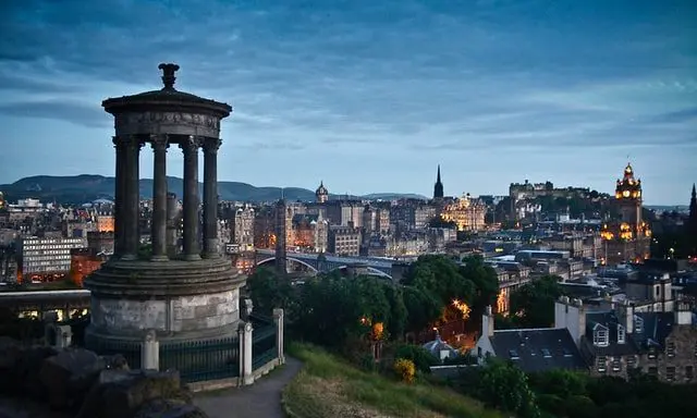 Hospitality groups urge Scottish gov to reopen sector early