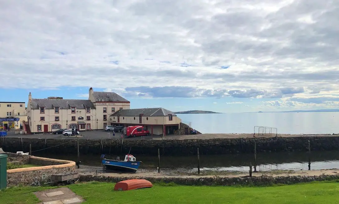 International investors acquire the Crusoe Hotel out of administration