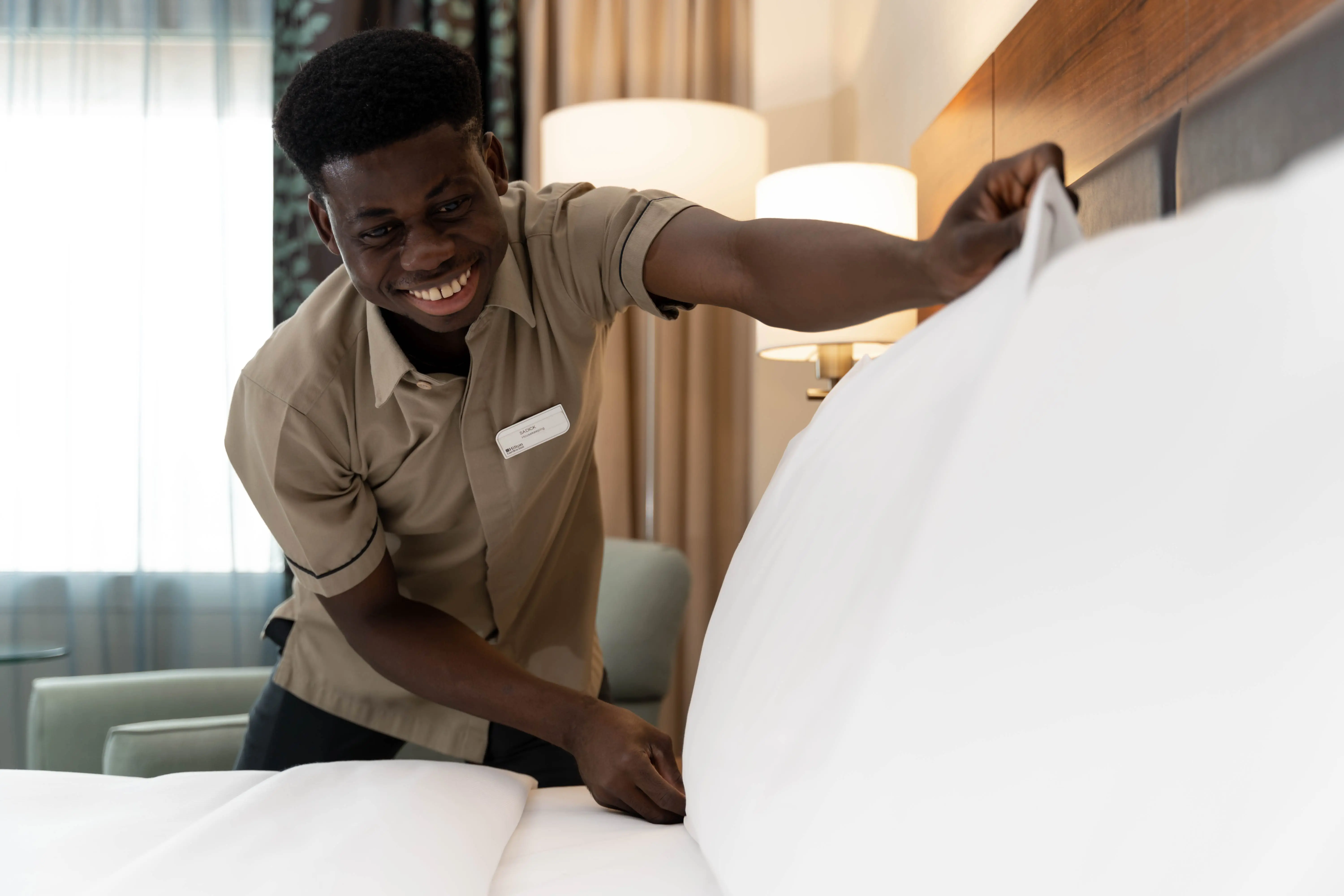 Hilton to fill 1,000 new UK&I roles