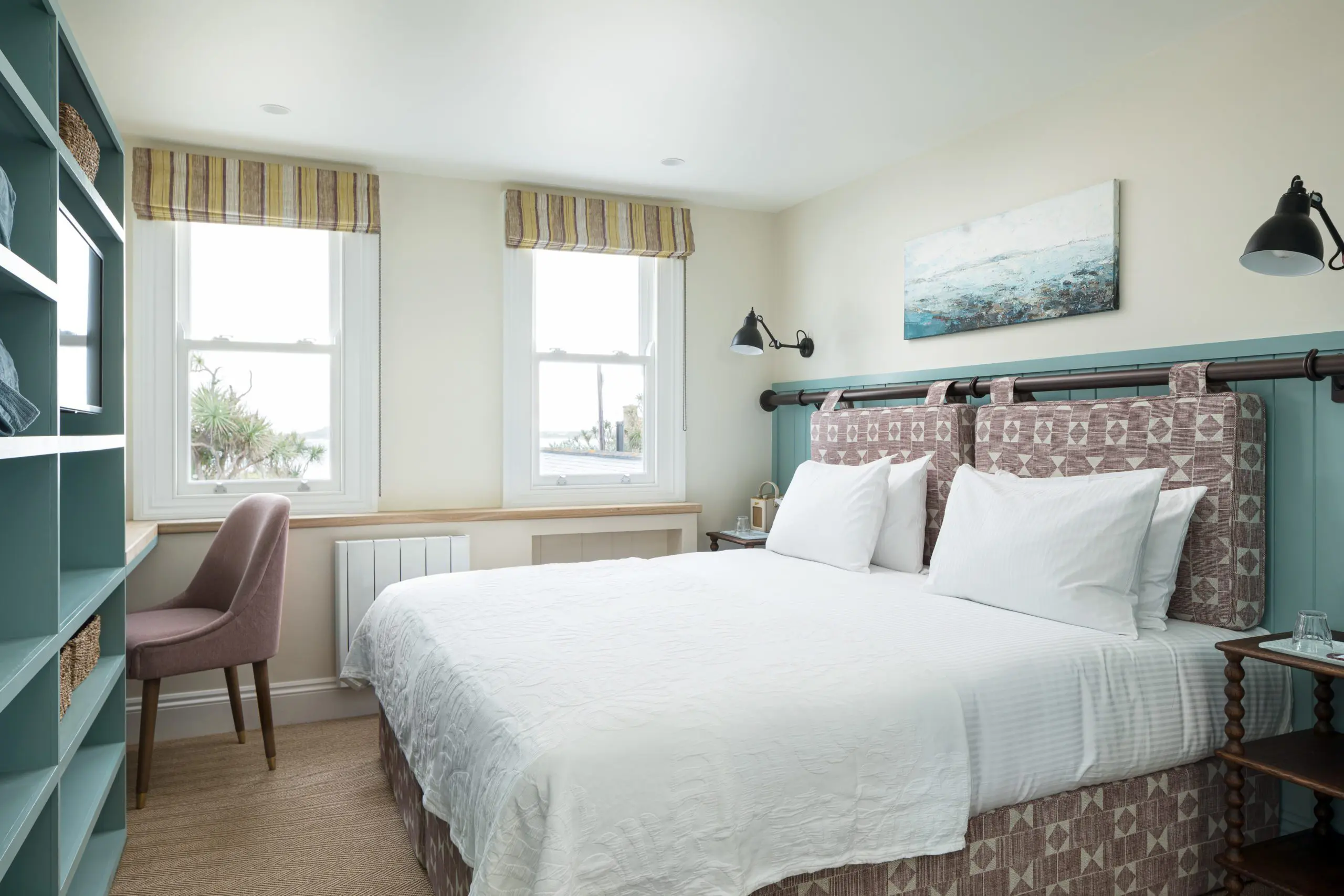 Tresco’s New Inn relaunches following major refurb