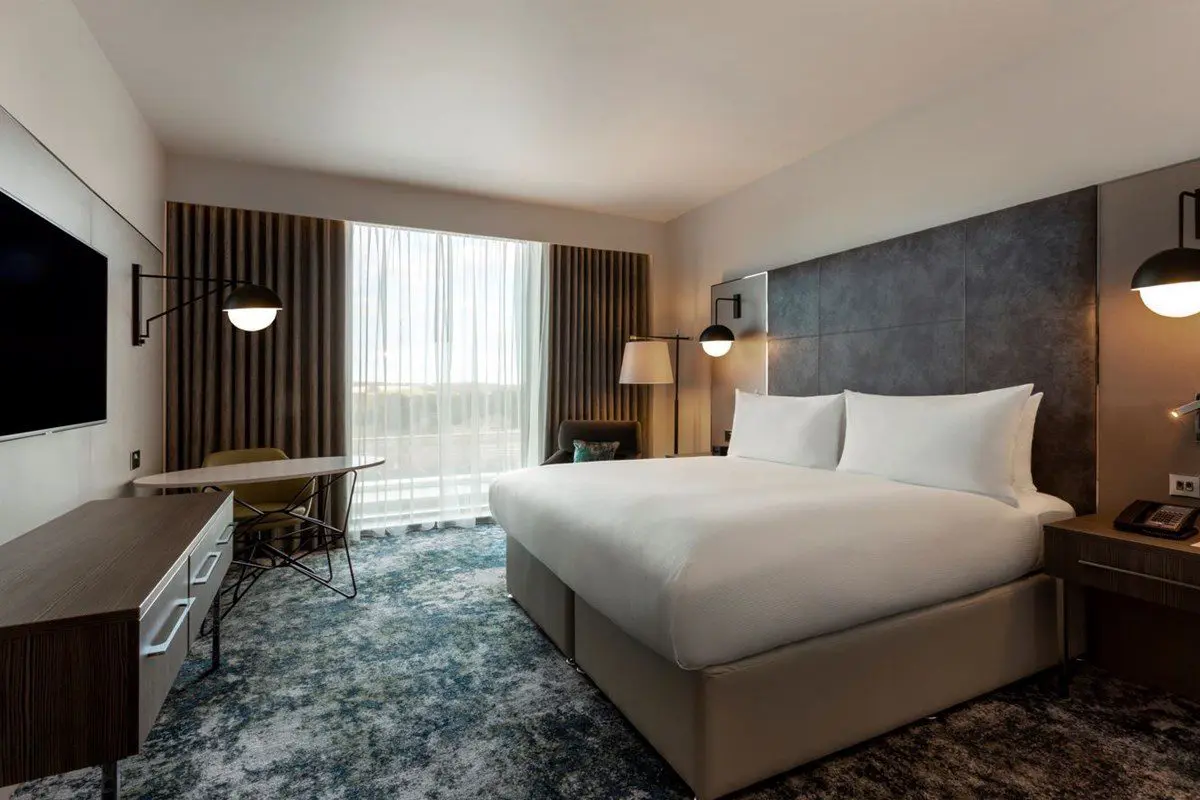 Hilton RevPAR soars 80% in Q1