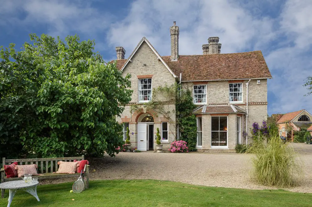 Rectory Manor Hotel wins VisitEngland rose award
