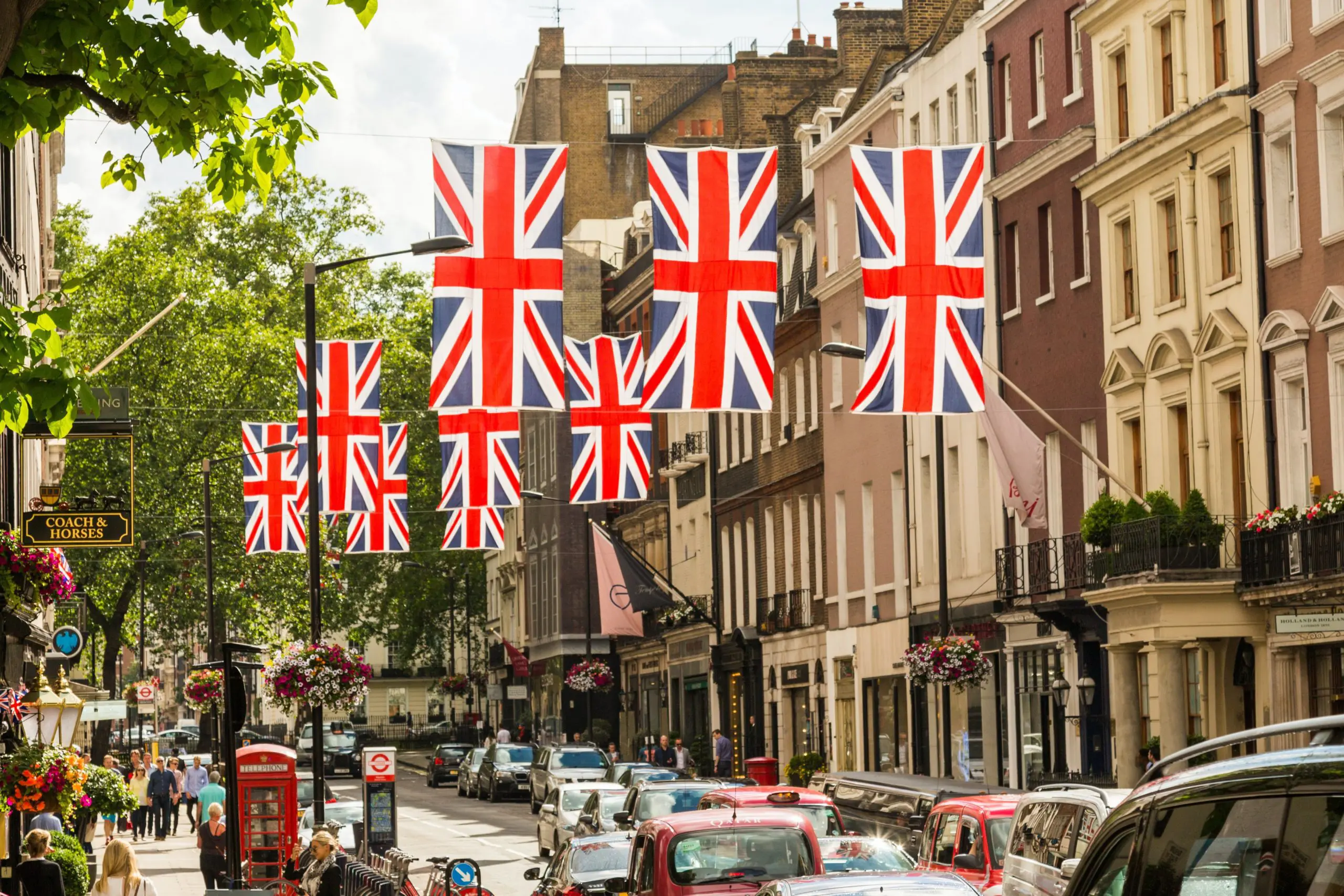 Platinum Jubilee weekend to bring £1.2bn economic boost