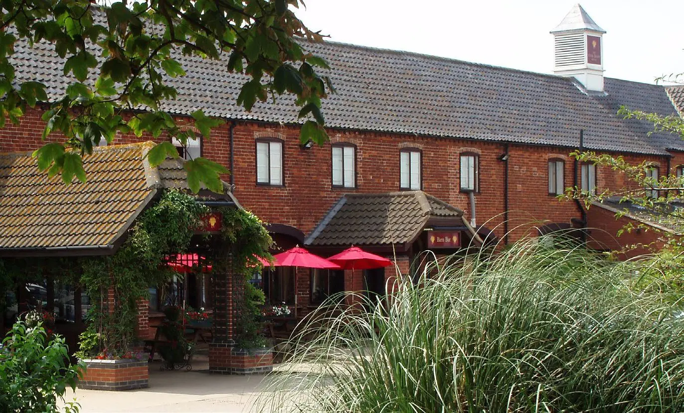 Lincolnshire’s Olde Barn Hotel sold off £2.5m guide price