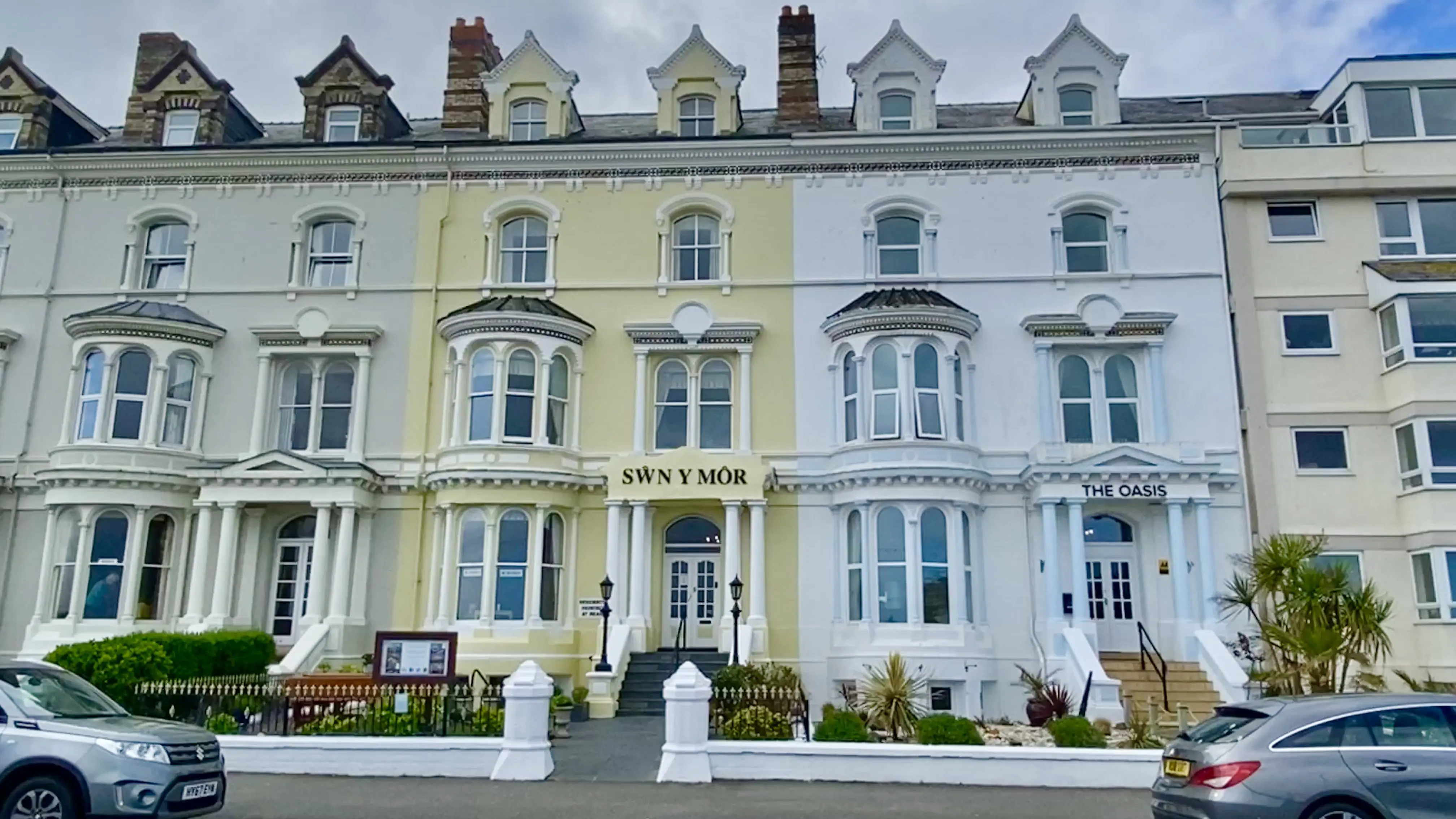 First-time hoteliers acquire North Wales’ Swn Y Mor Hotel