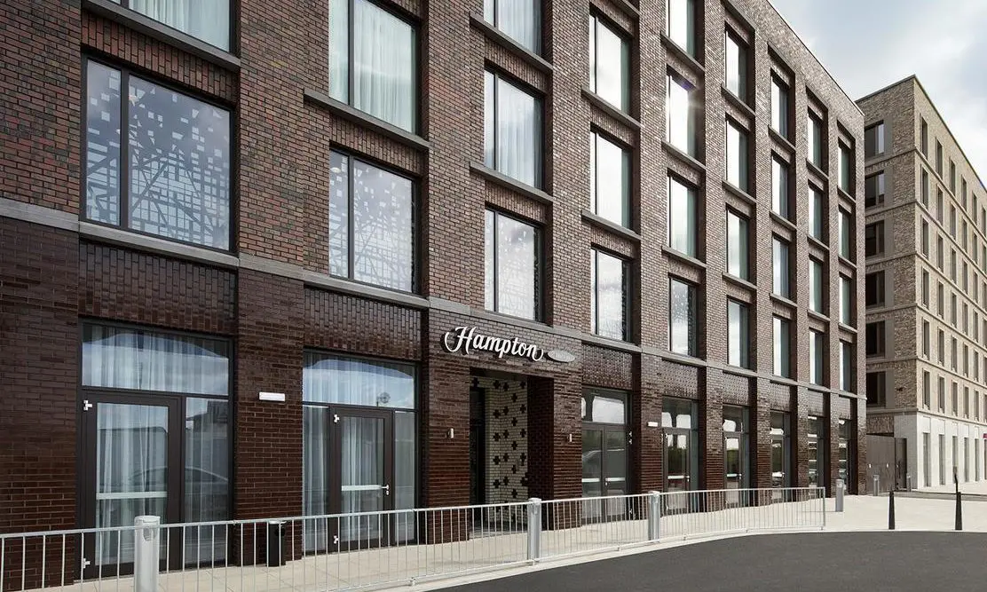 London Docklands Hilton brought to market by administrators