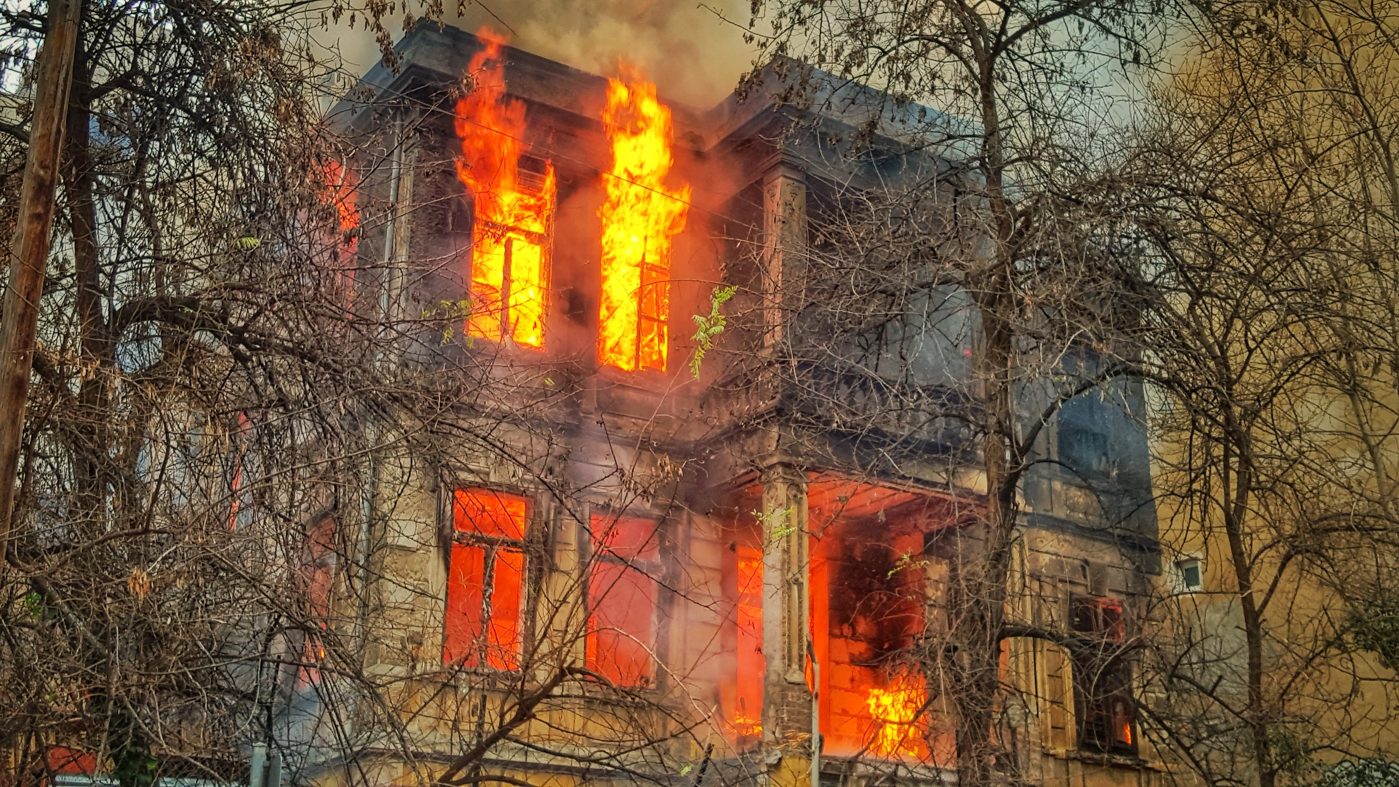 How to deal with a fire in your hotel