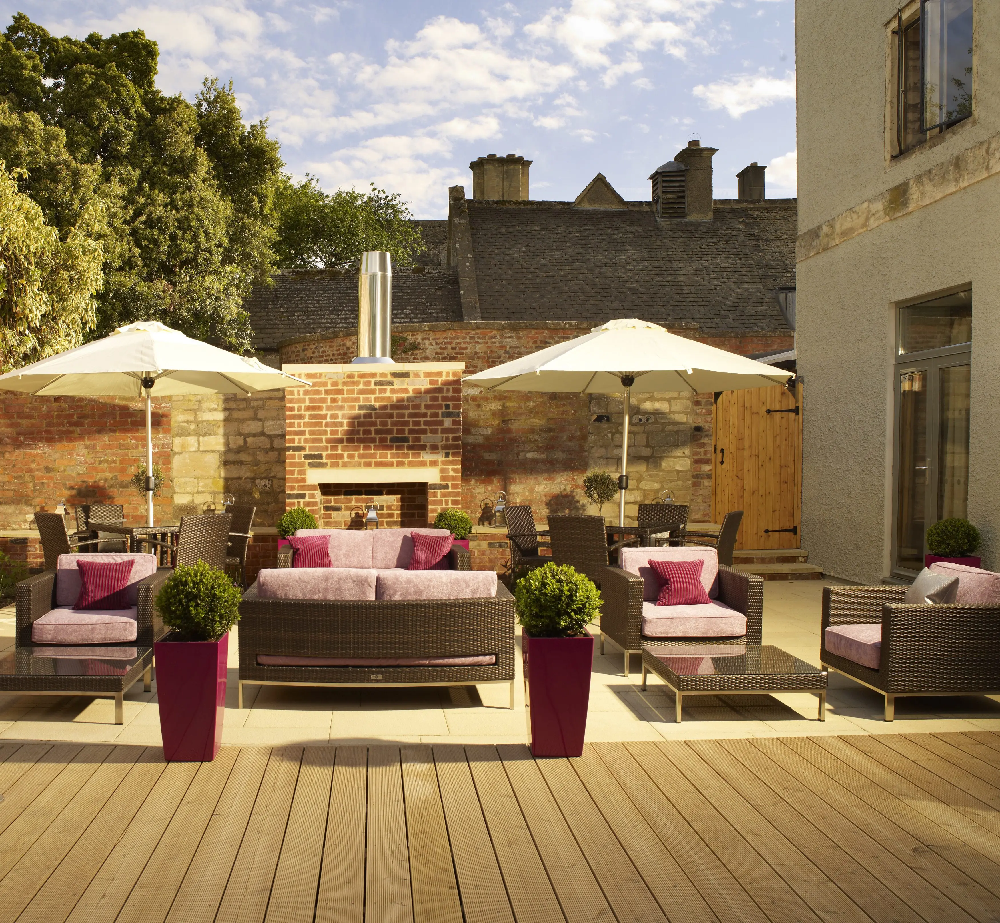 Greenway Hotel and Spa unveils new courtyard and hot tub area