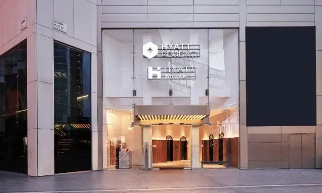 Hyatt CEO Mark Hoplamazian succeeds Thomas Pritzker as chairman