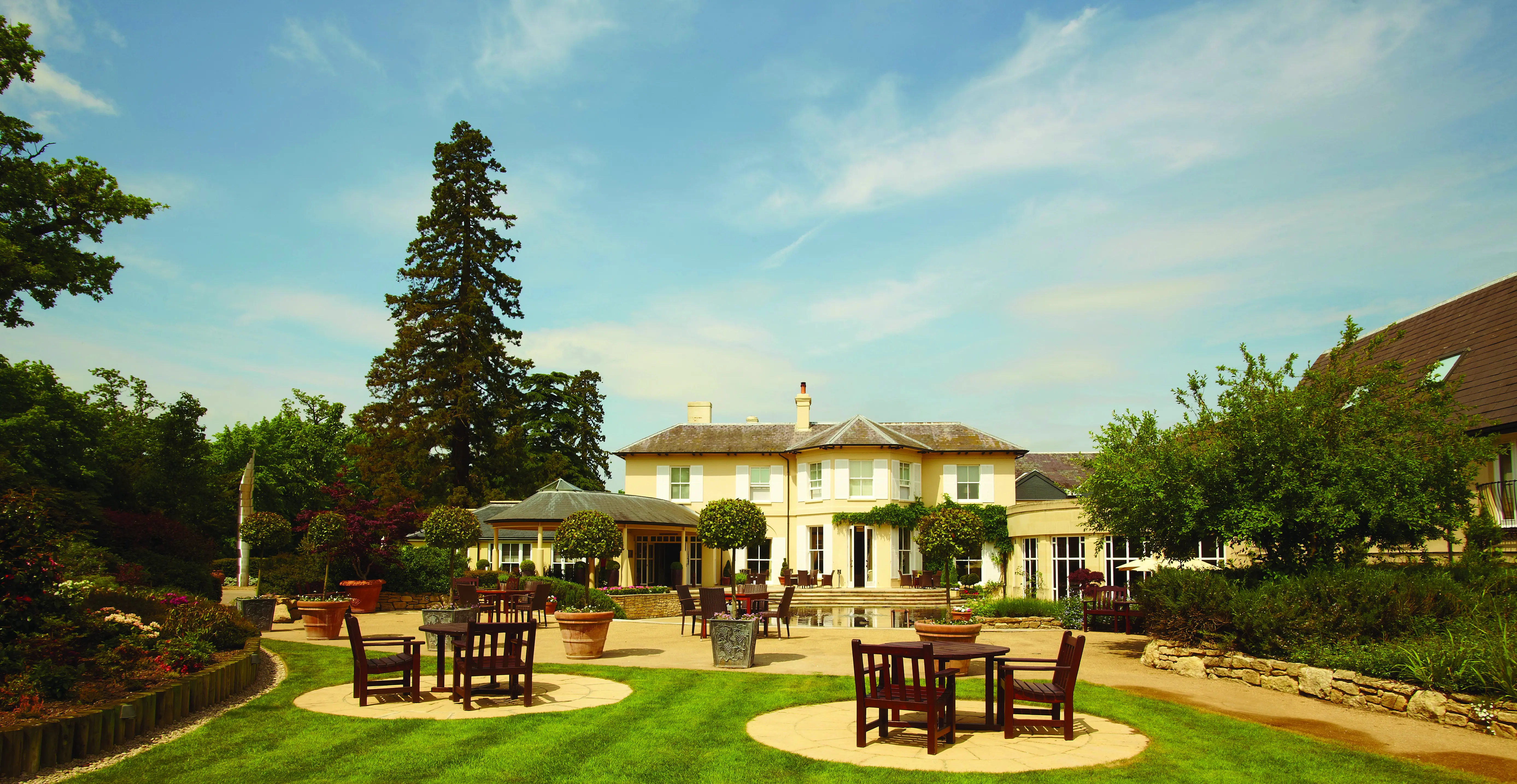The Vineyard launches new al-fresco dining on its 25th anniversary