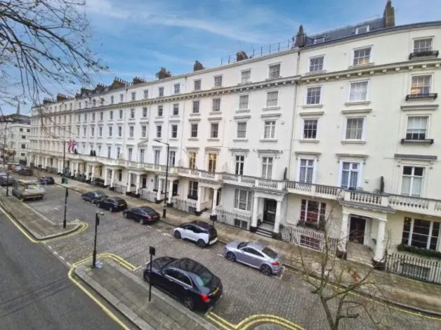 Jubilee Hotel in Victoria sold to new operators on leasehold basis