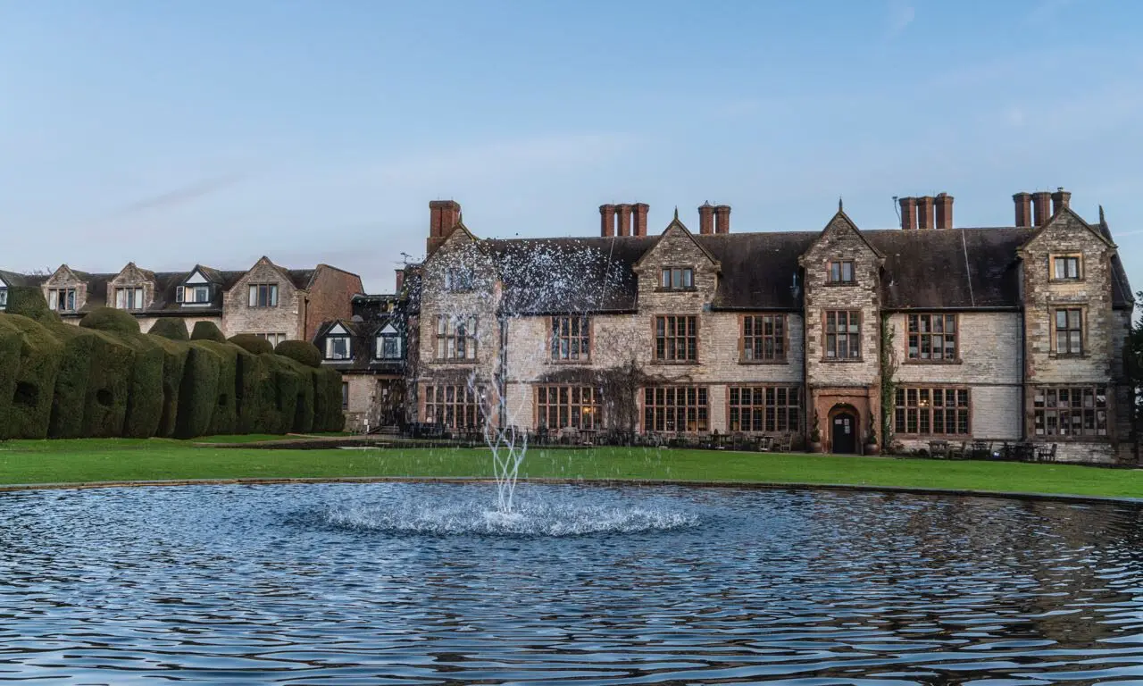 Billesley Manor trains spa therapists in specialist cancer massage